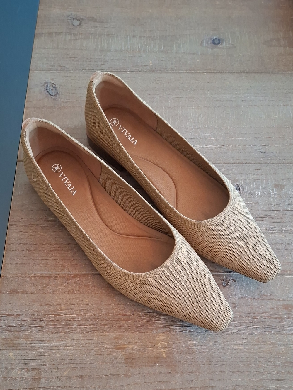 Vivaia Classic Tan "Minnie" Square/Pointed Toe Minimalist Comfort Flats (EU41.5)